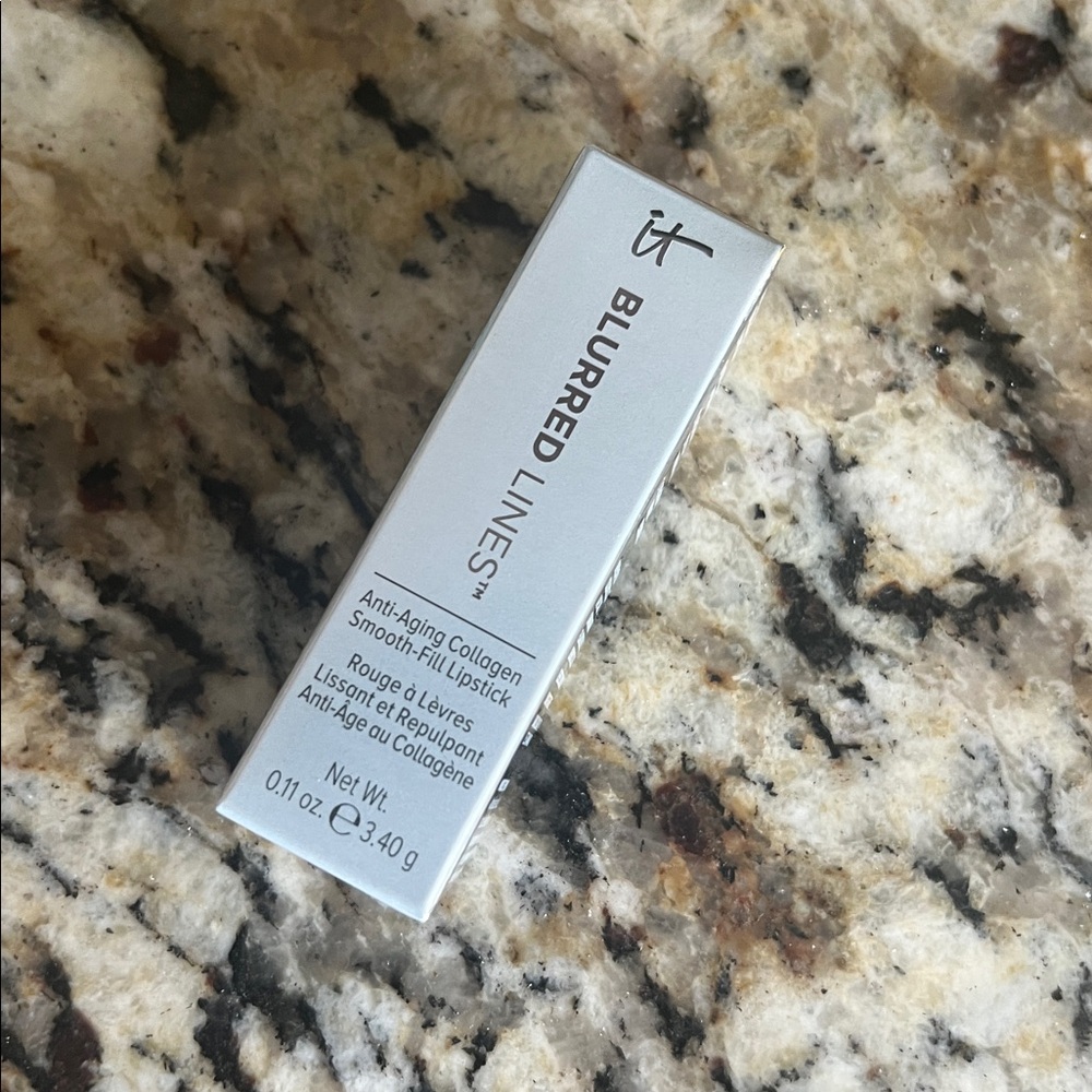 ⚡️🐍IT Cosmetics Blurred Lines Lipstick Perfect Nude - Picture 9 of 10